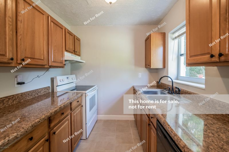 9462 Flechette Ave, Jacksonville, FL 32208