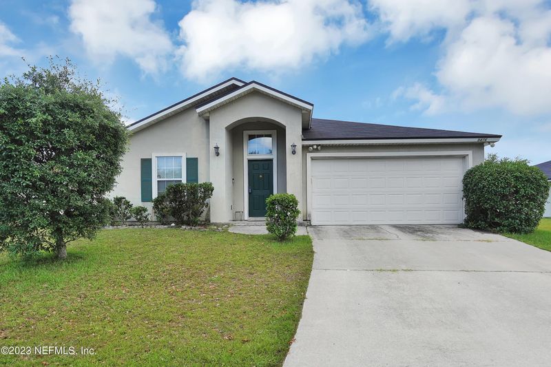 9476 Thorn Glen Rd, Jacksonville, FL 32208