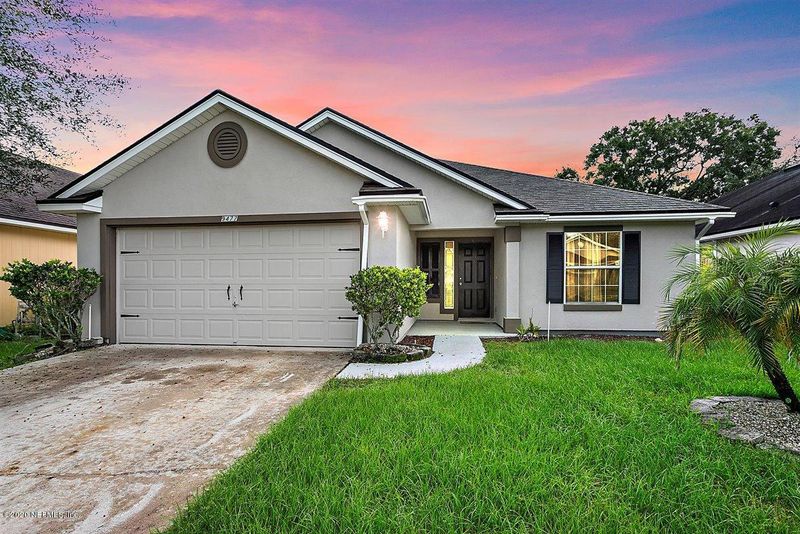 9477 W Daniels Mill Dr, Jacksonville, FL 32244