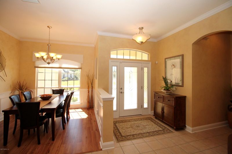 948 Oxford Dr, St Augustine, FL 32084