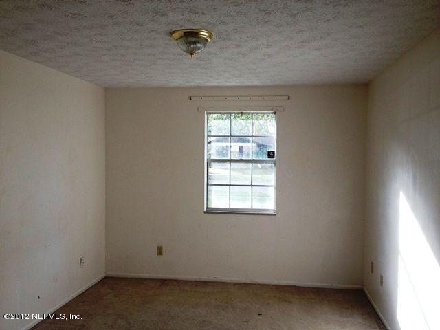949 Stokes St, Jacksonville, FL 32221