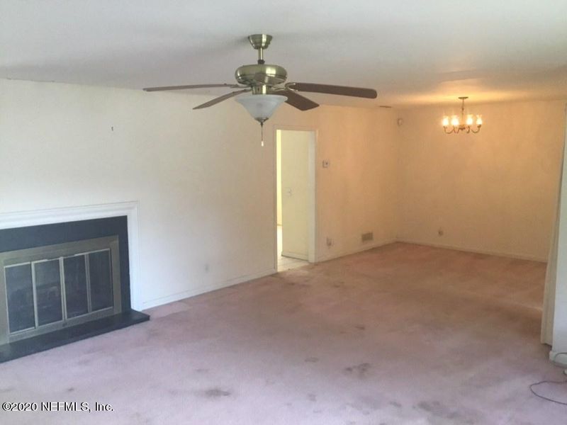 951 Townsend Blvd, Jacksonville, FL 32211