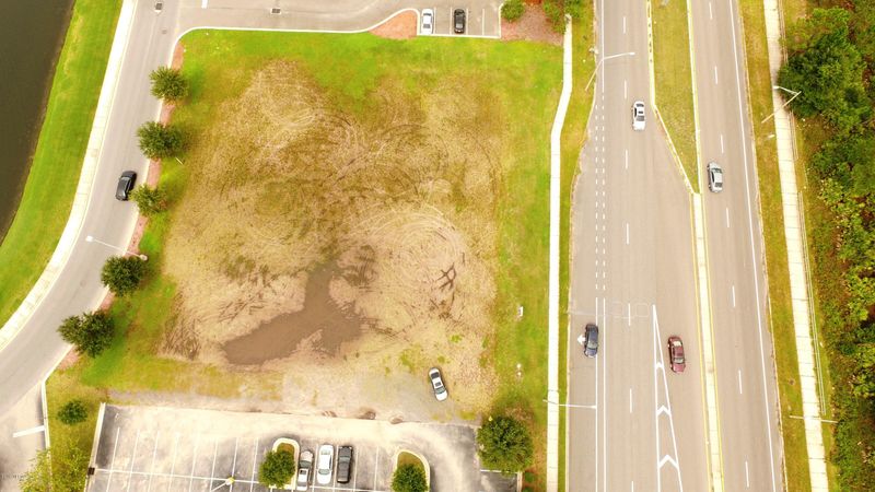 9510 Applecross Rd, Jacksonville, FL 32222