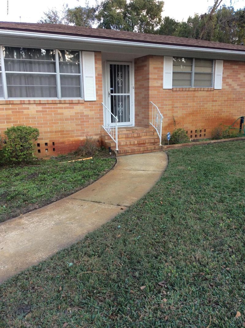 9533 Harriet Ave, Jacksonville, FL 32208