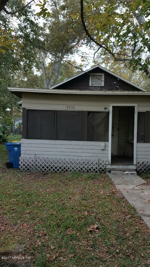 9536 Sisson Dr, Jacksonville, FL 32218