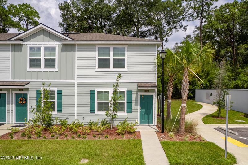954 Rotary Rd, Jacksonville, FL 32211