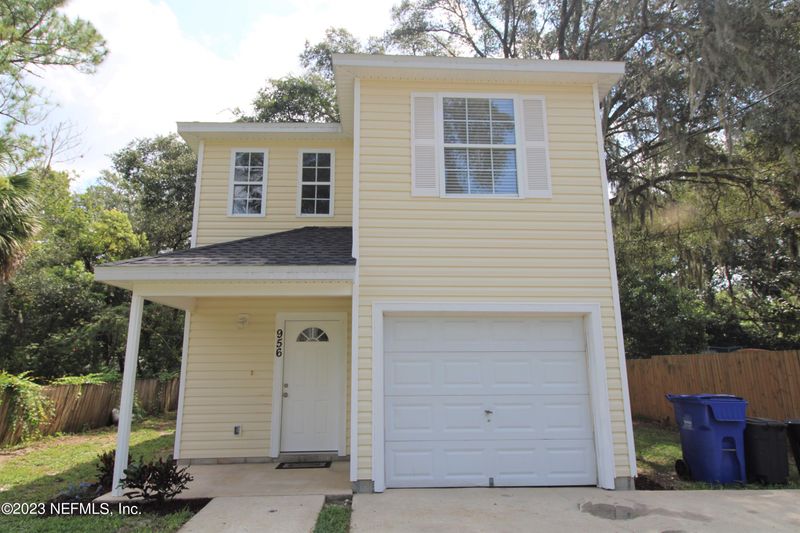 956 Hibiscus St, St Augustine, FL 32084