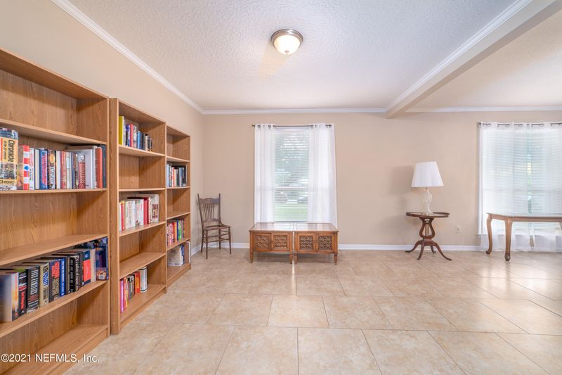 9561 Beauclerc Cove Rd, Jacksonville, FL 32257