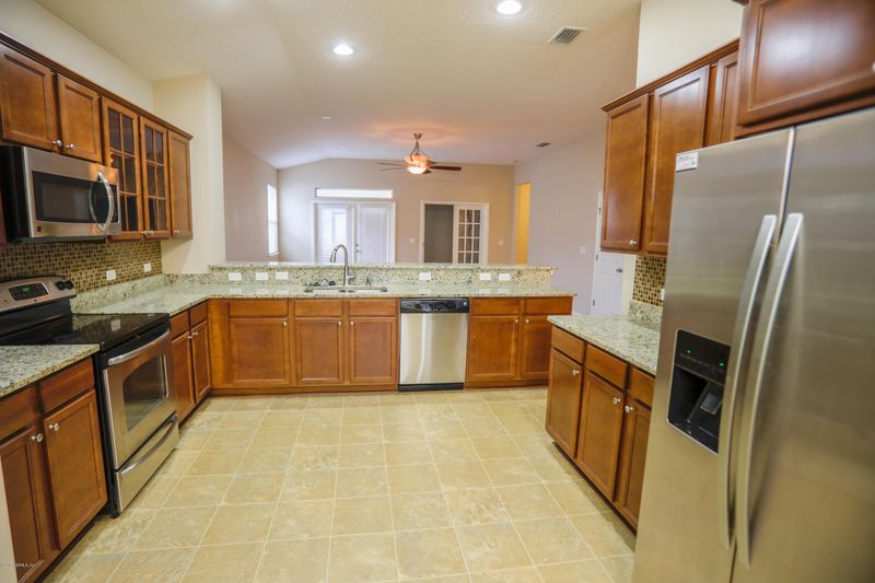 9565 Bembridge Mill Dr, Jacksonville, FL 32244
