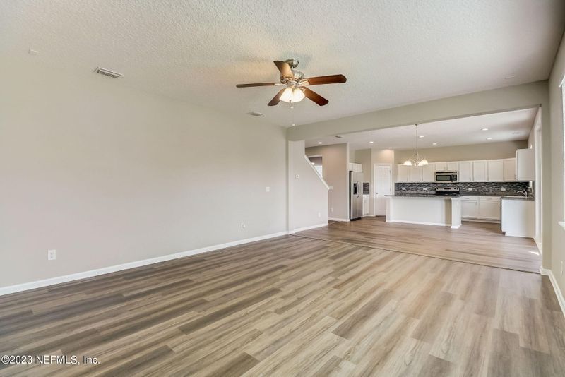 9581 Bembridge Mill Dr, Jacksonville, FL 32244