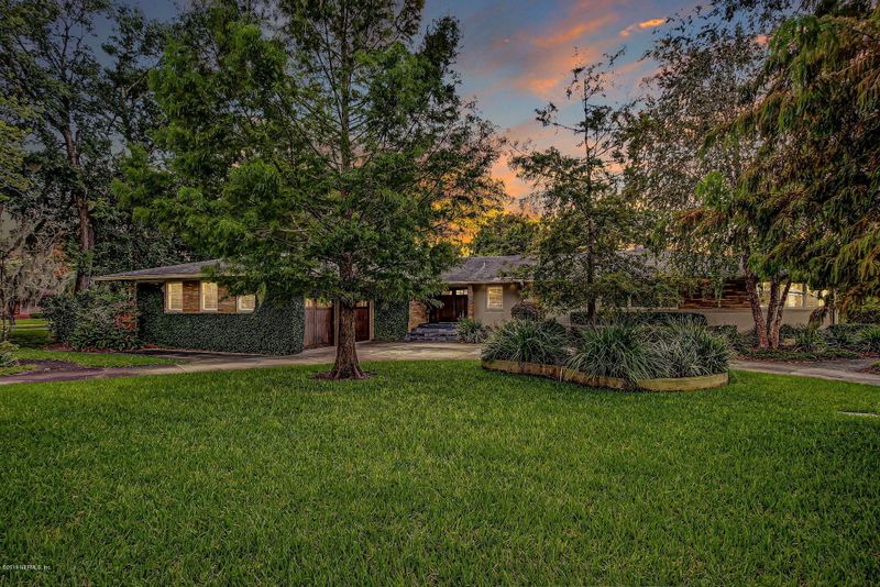 960 Old Grove Manor, Jacksonville, FL 32207
