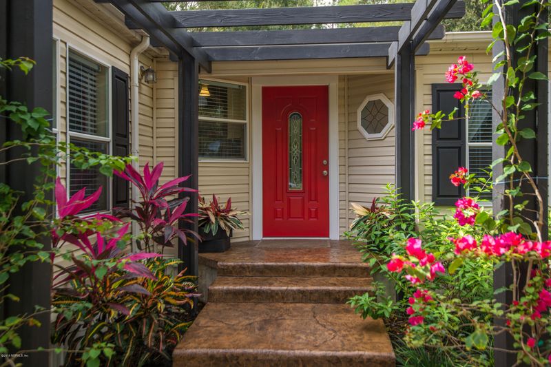 9605 Kirchherr Ave, Hastings, FL 32145