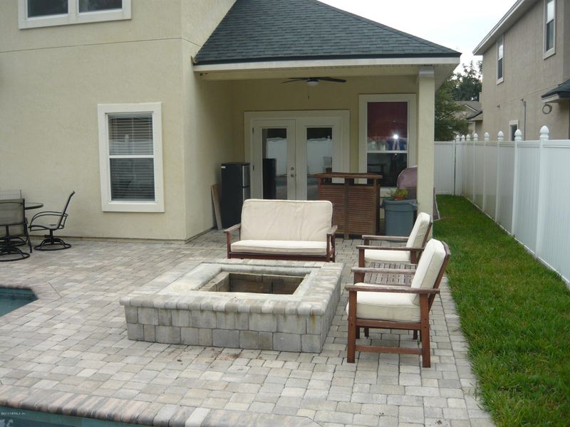 96093 Windsor Dr, Yulee, FL 32097