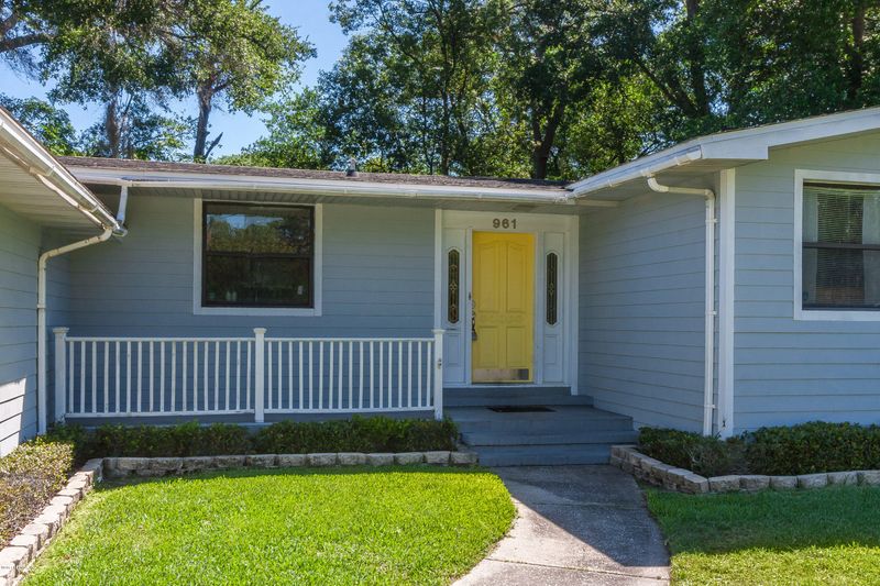 961 Carlotta Rd W, Jacksonville, FL 32211
