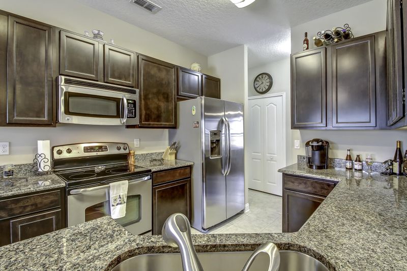 96120 Windsor Dr, Yulee, FL 32097
