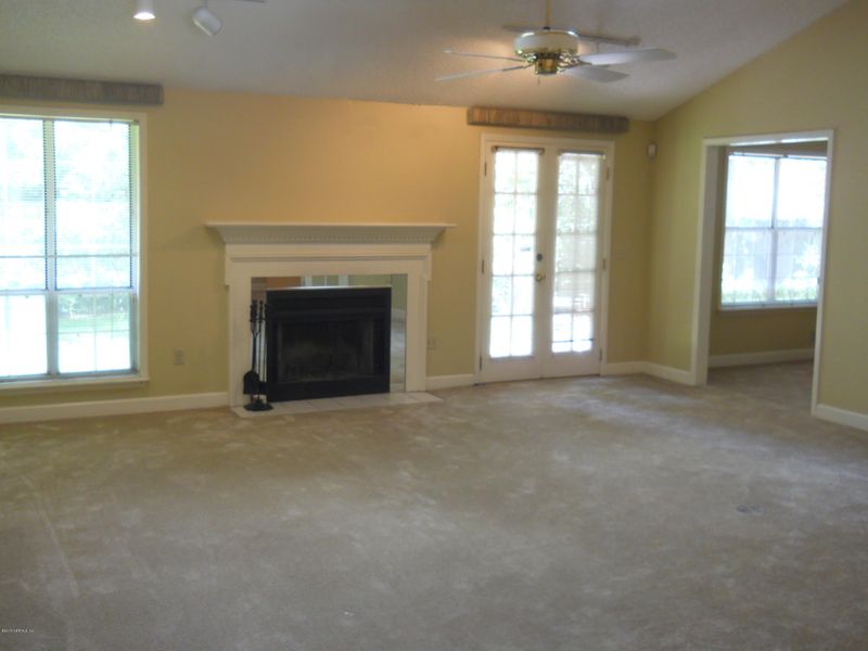9638 Trendle Ln, Jacksonville, FL 32257