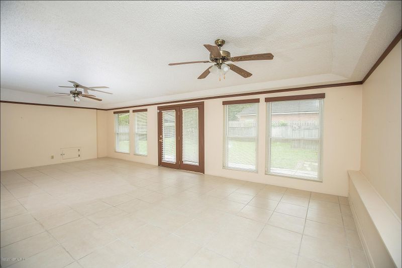9650 Scott Mill Estates Way, Jacksonville, FL 32257