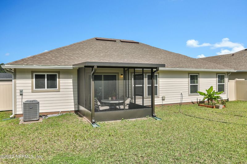 9664 Price Park Dr, Jacksonville, FL 32257