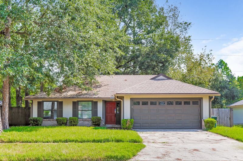 9679 Bayou Bluff Dr, Jacksonville, FL 32257