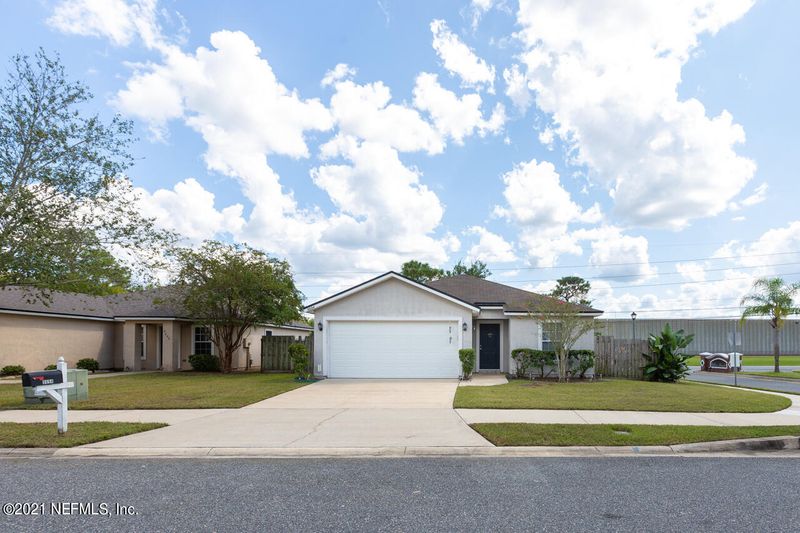 9694 Watershed Dr S, Jacksonville, FL 32220