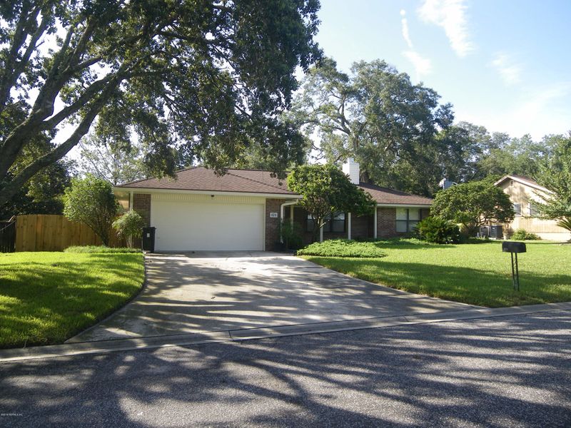 970 Sandstone Dr, Orange Park, FL 32065