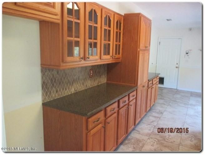 974 Parkridge Cir W, Jacksonville, FL 32211