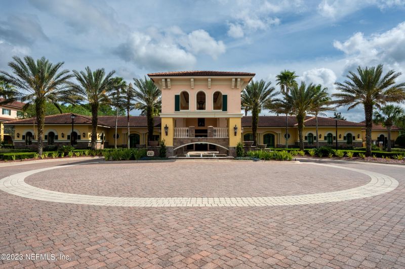 9745 Touchton Rd #204, Jacksonville, FL 32246