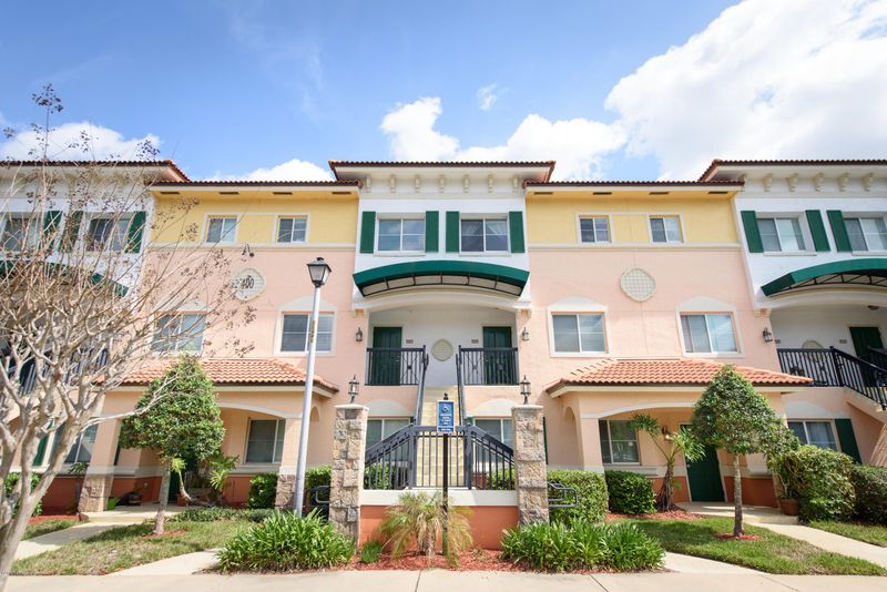9745 Touchton Rd #426, Jacksonville, FL 32246