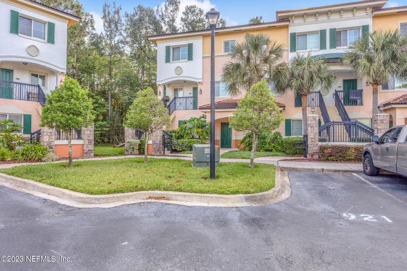 9745 Touchton Rd #921, Jacksonville, FL 32246