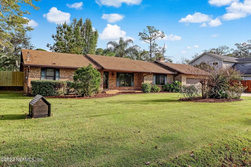 975 Floyd St, Fleming Island, FL 32003