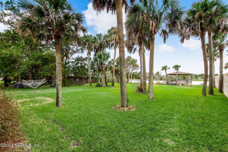 9759 Heckscher Dr, Jacksonville, FL 32226