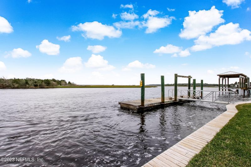 9759 Heckscher Dr, Jacksonville, FL 32226