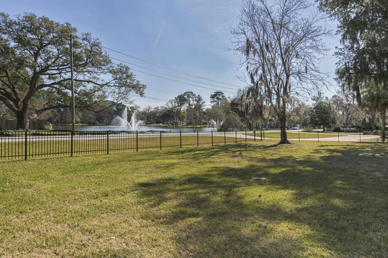 978 Waterman Rd N, Jacksonville, FL 32207