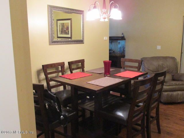 979 Otter Creek Dr, Orange Park, FL 32065