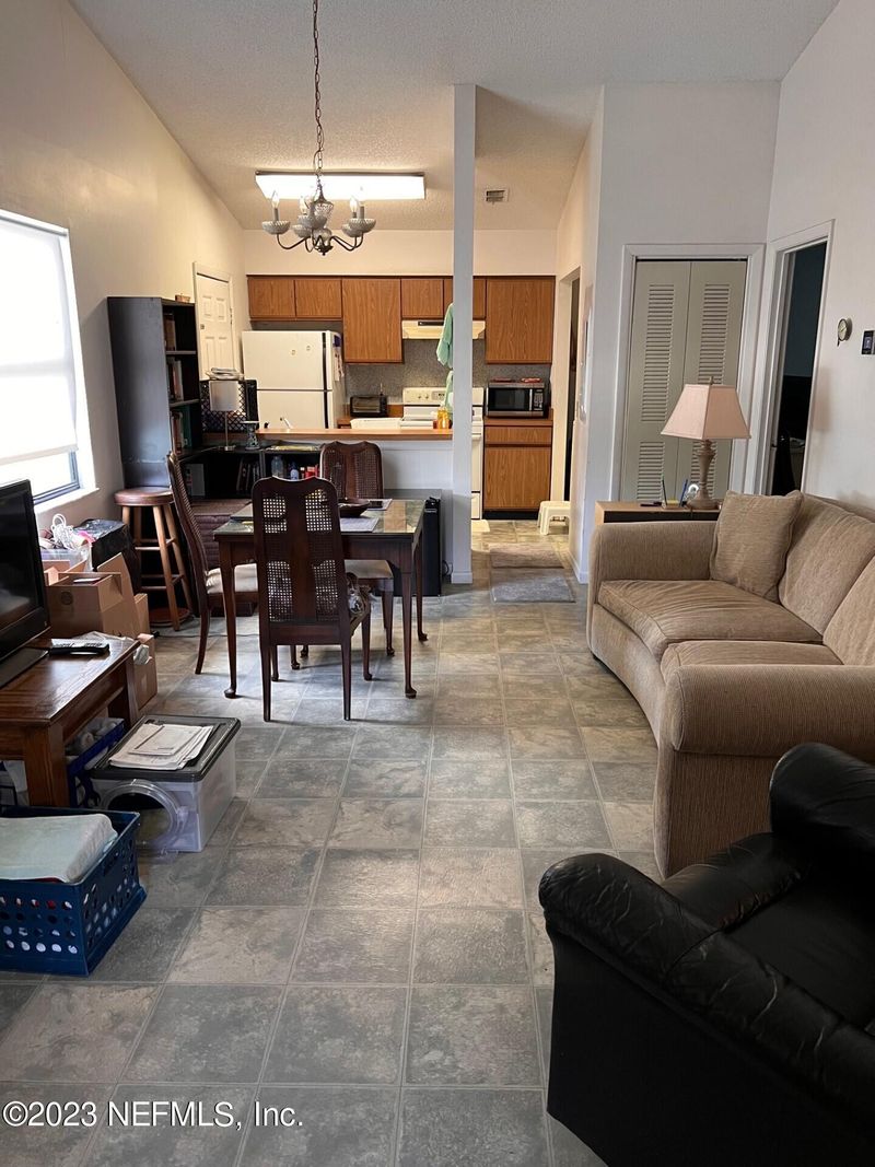 980 Orchid St, Atlantic Beach, FL 32233