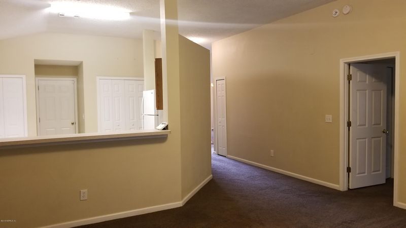 9802 Watershed Dr W, Jacksonville, FL 32220