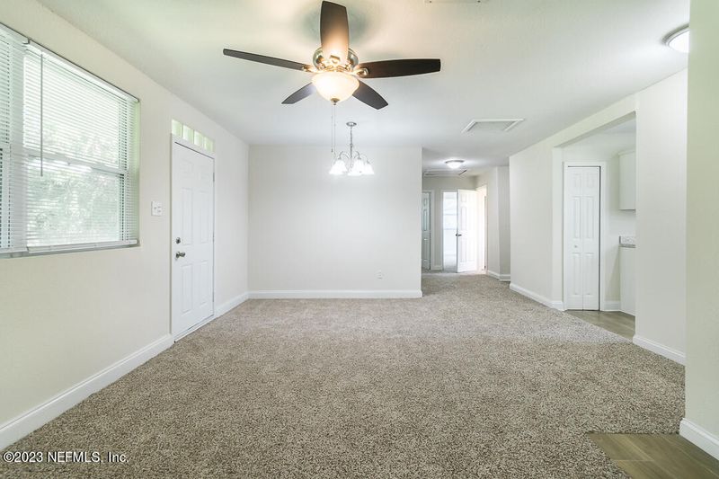 9808 Evans Rd, Jacksonville, FL 32208