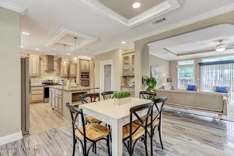 9823 Noroad, Jacksonville, FL 32210
