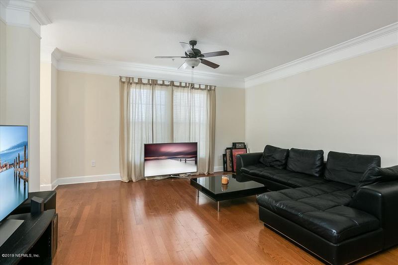 9823 Tapestry Park Cir #305, Jacksonville, FL 32246