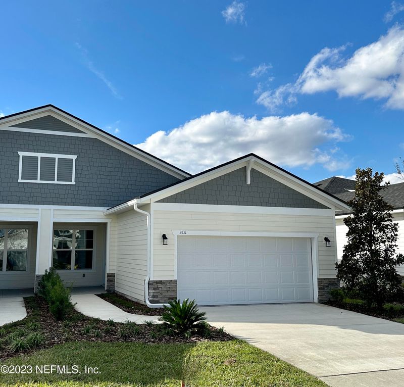 9832 Stone Oak Ct, Jacksonville, FL 32257