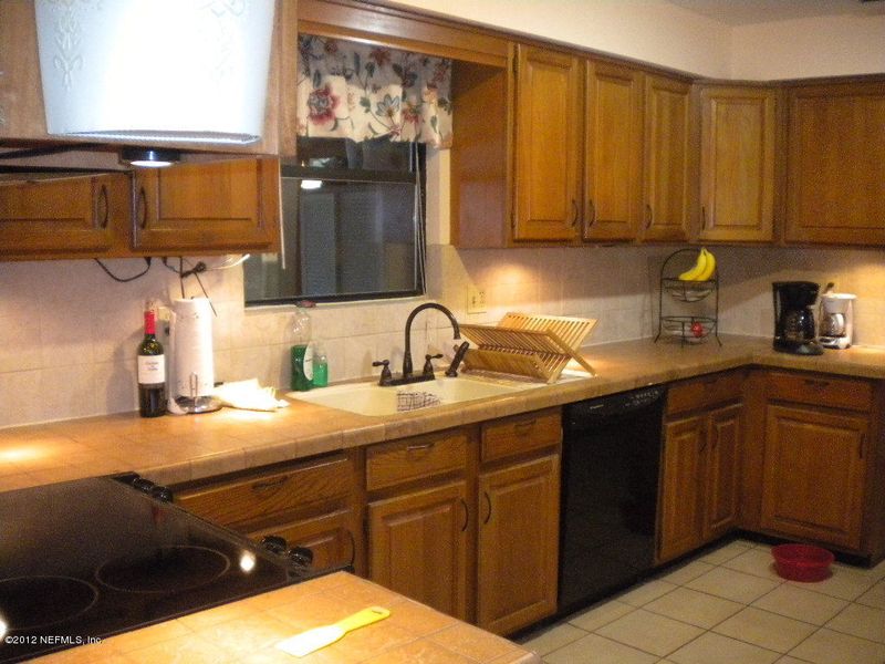 984 Marbleridge Ct, Orange Park, FL 32065
