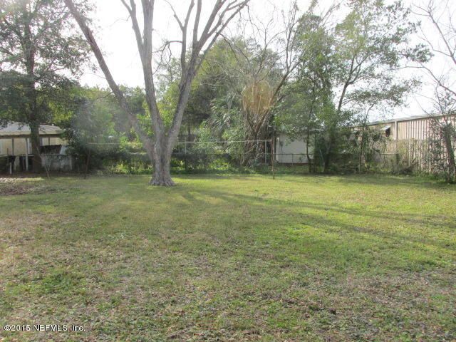 9845 Eve Dr N, Jacksonville, FL 32246