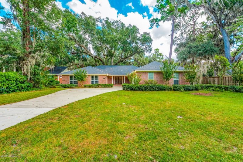 9855 Scott Mill Rd, Jacksonville, FL 32257