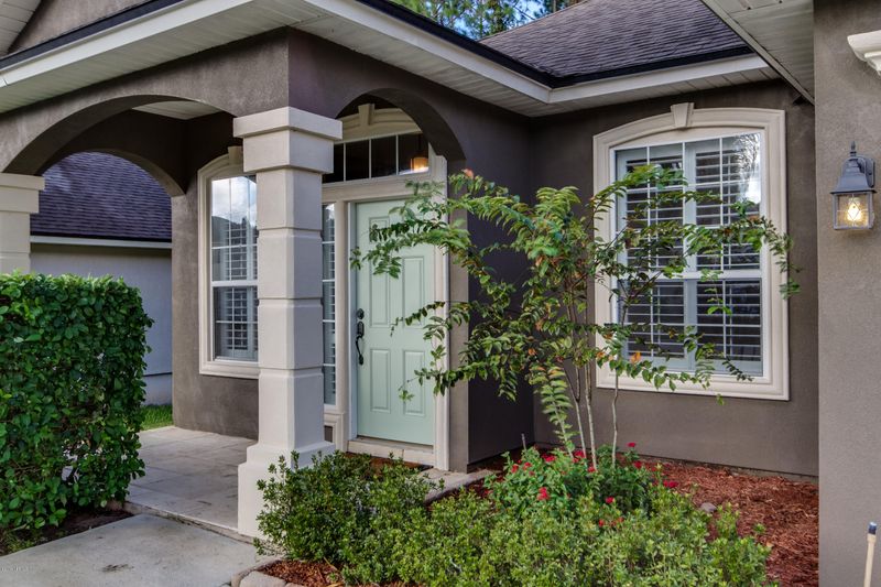 988 Candlebark Dr, Jacksonville, FL 32225