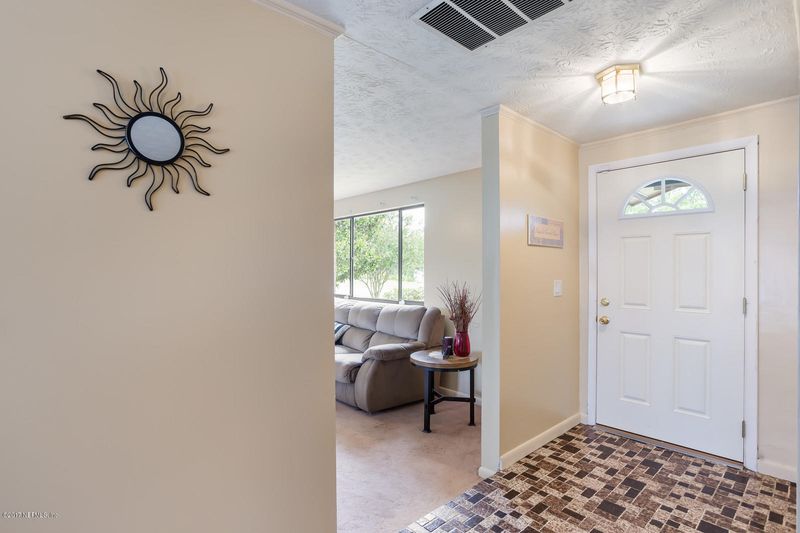 989 Doshire Dr, Orange Park, FL 32065