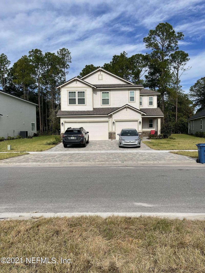 990 Flach Dr, St Johns, FL 32259