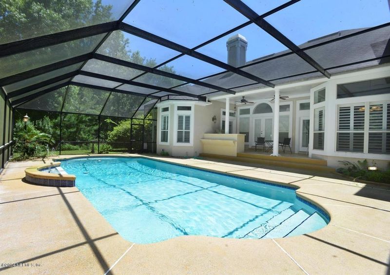 9904 Vineyard Lake Ln, Jacksonville, FL 32256