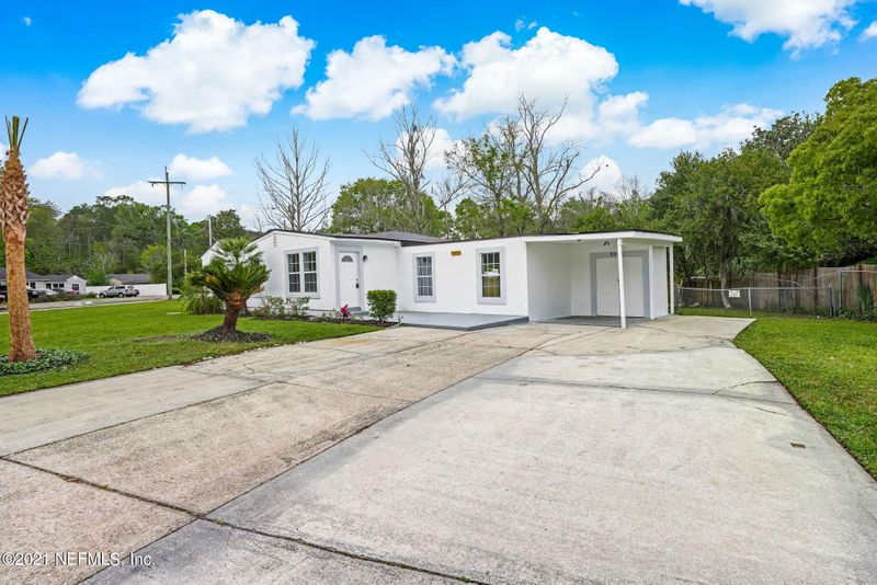 9905 Leahy Rd, Jacksonville, FL 32246