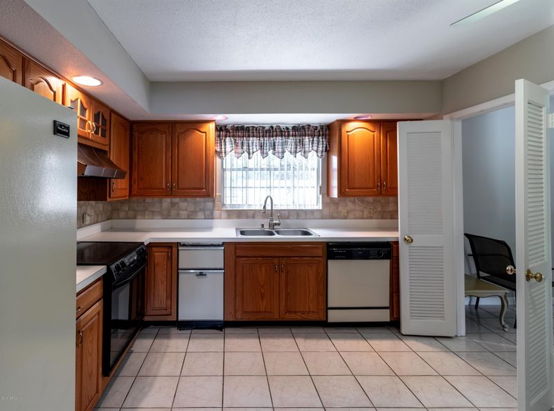9905 Regency Square Blvd #92, Jacksonville, FL 32225