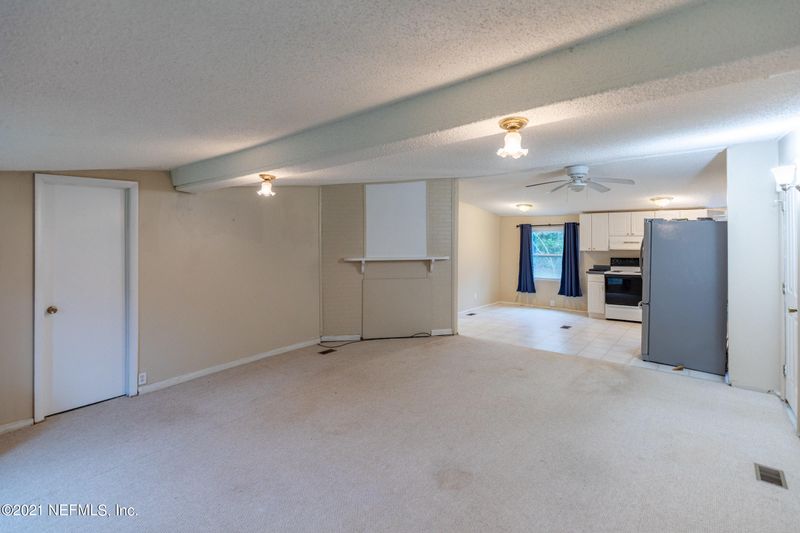 992 Leno Rd, Green Cove Springs, FL 32043